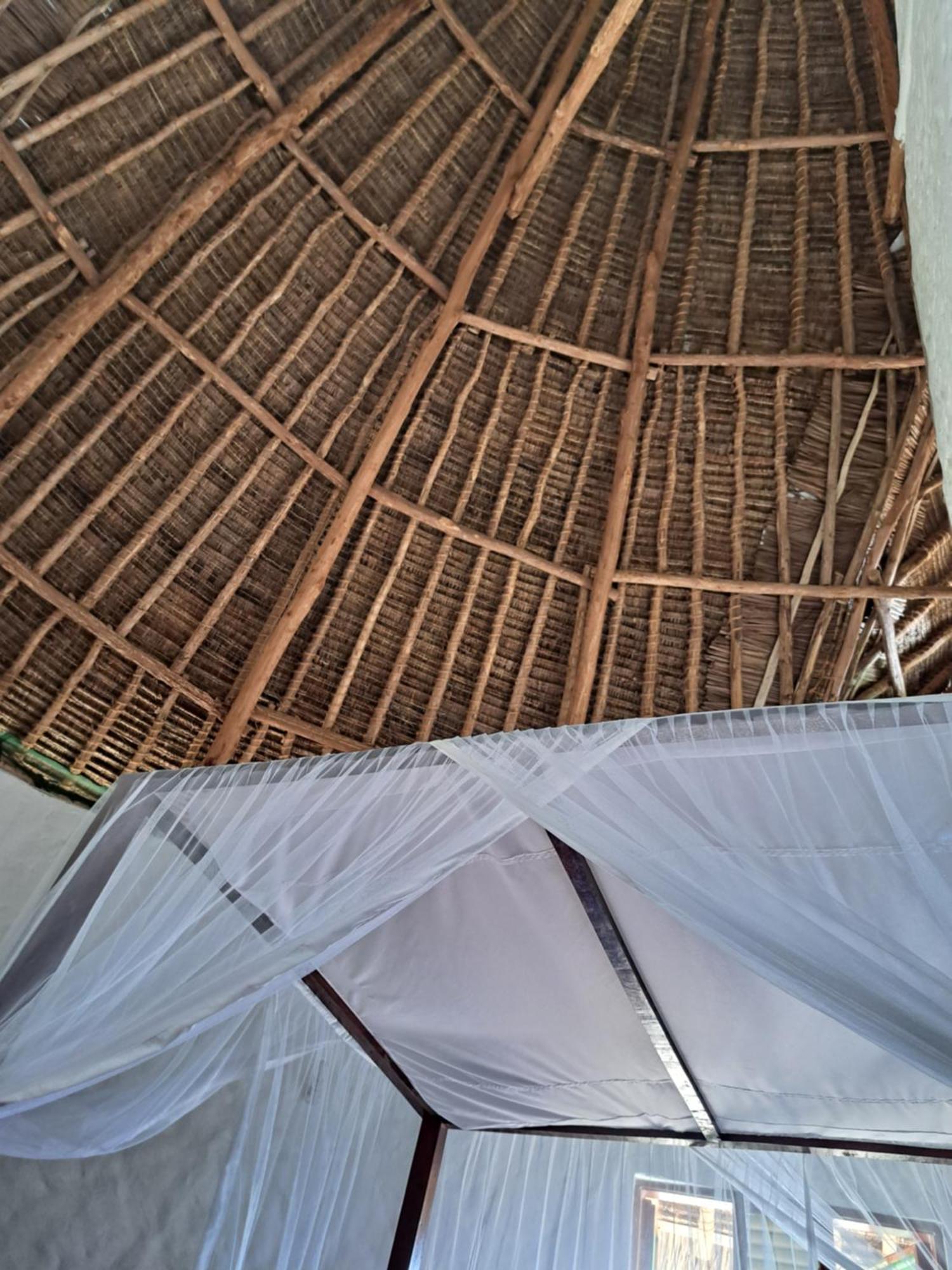 Diani Yoga Barn Bed & Breakfast Ukunda Eksteriør bilde