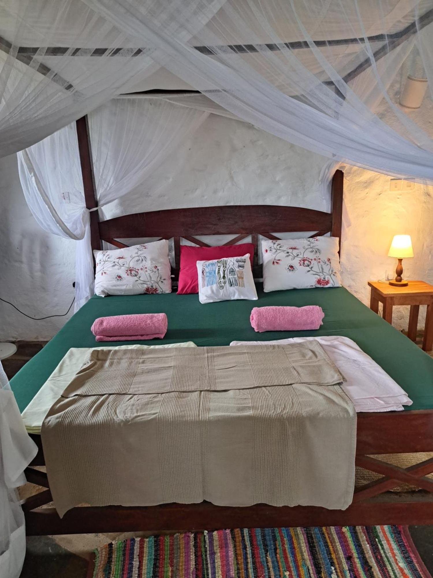 Diani Yoga Barn Bed & Breakfast Ukunda Eksteriør bilde