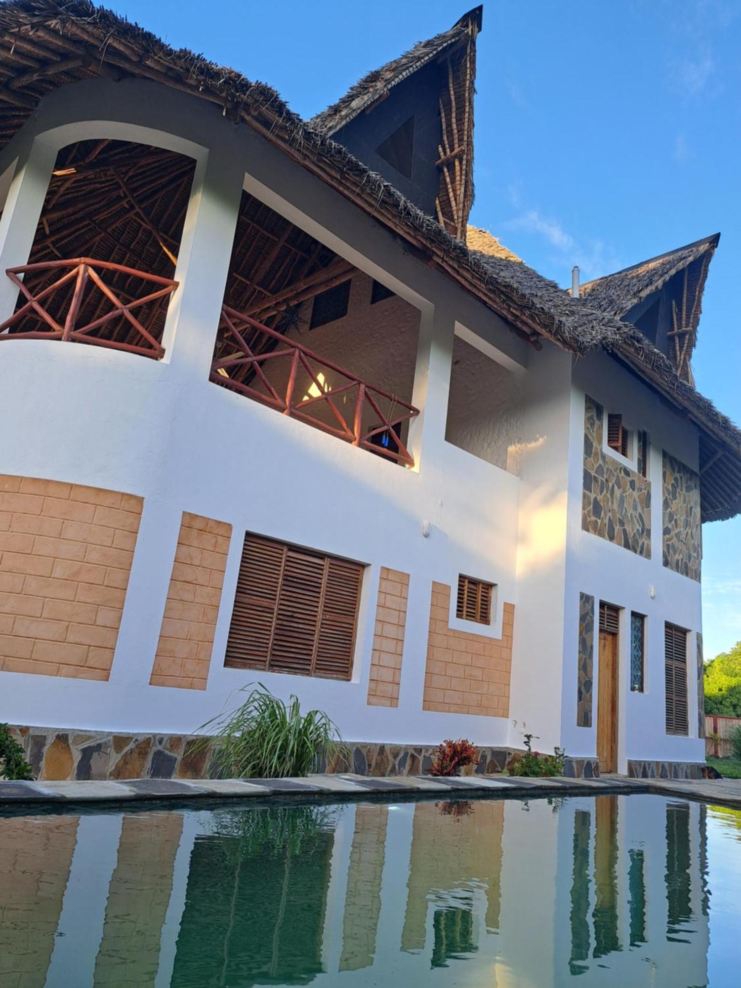 Diani Yoga Barn Bed & Breakfast Ukunda Eksteriør bilde